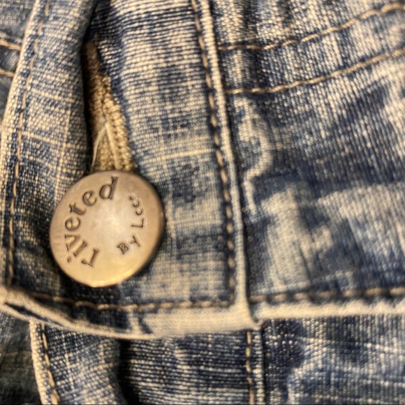 Lee Riveted Shorts - Picture 4 of 7